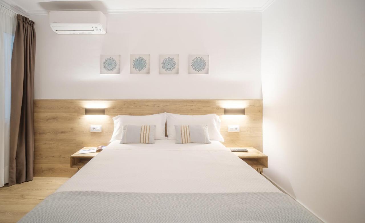 Hostal Menurka Ciutadella  Ngoại thất bức ảnh