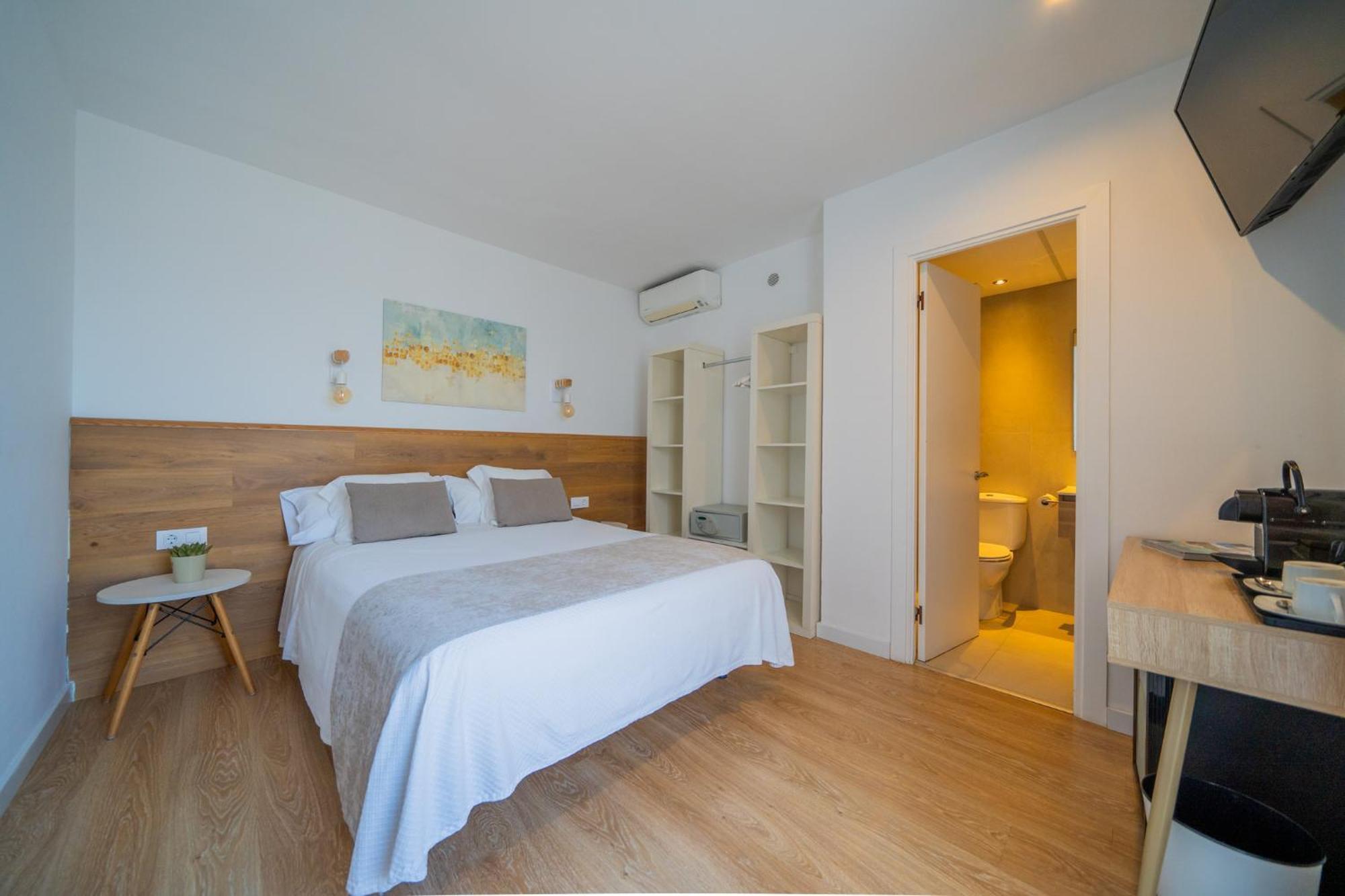 Hostal Menurka Ciutadella  Ngoại thất bức ảnh