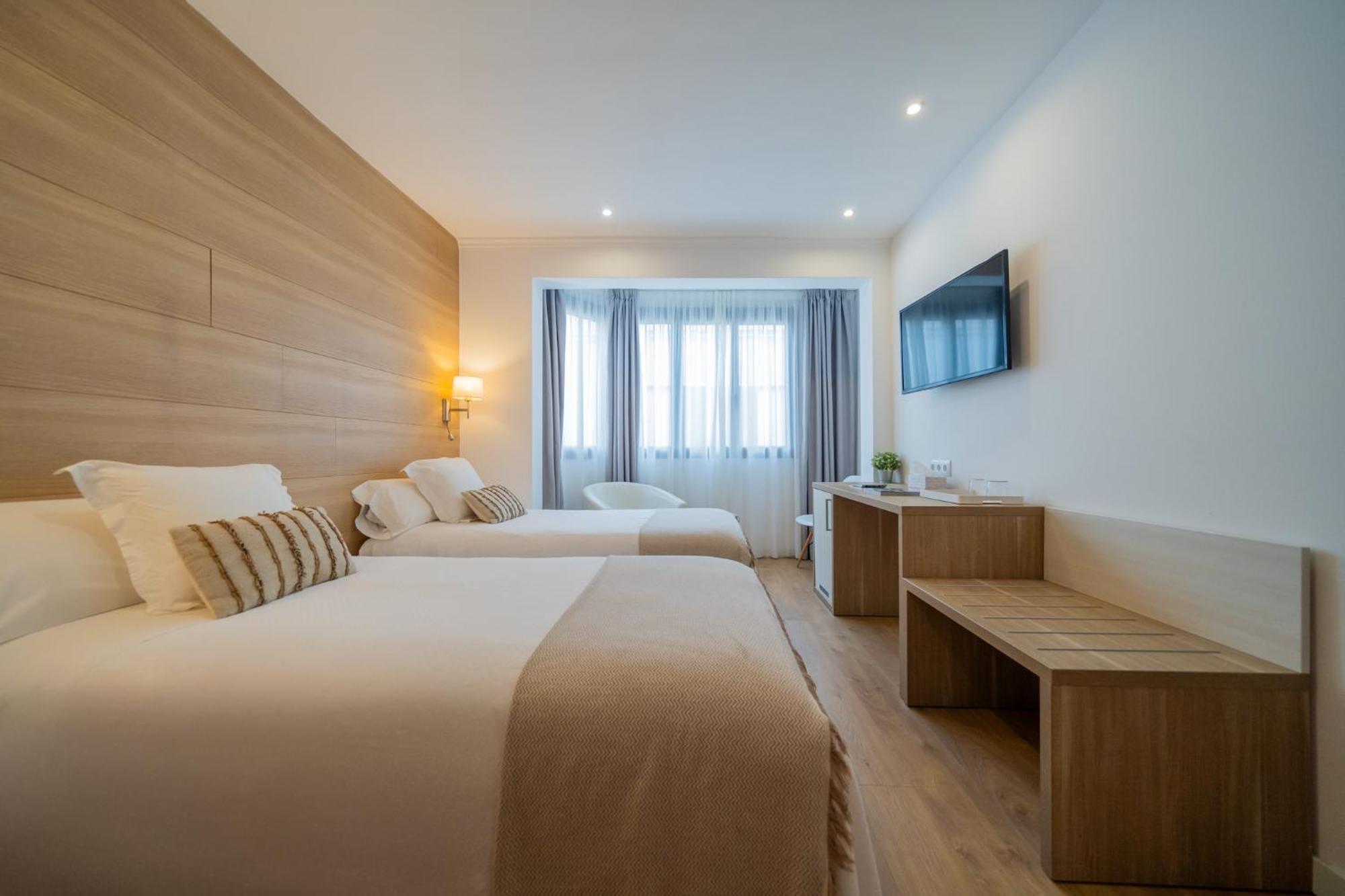 Hostal Menurka Ciutadella  Ngoại thất bức ảnh